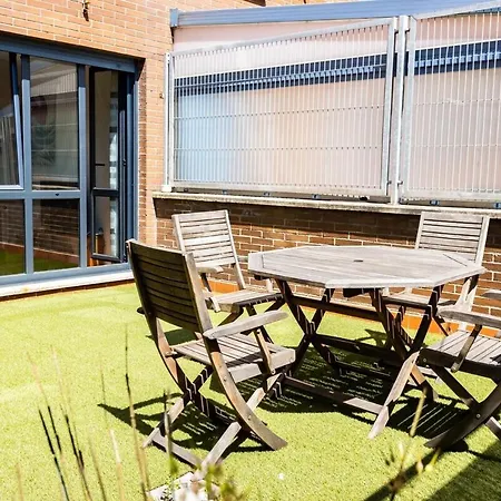 Myhousespain - Con Patio En Frente De La Playa * גיחון